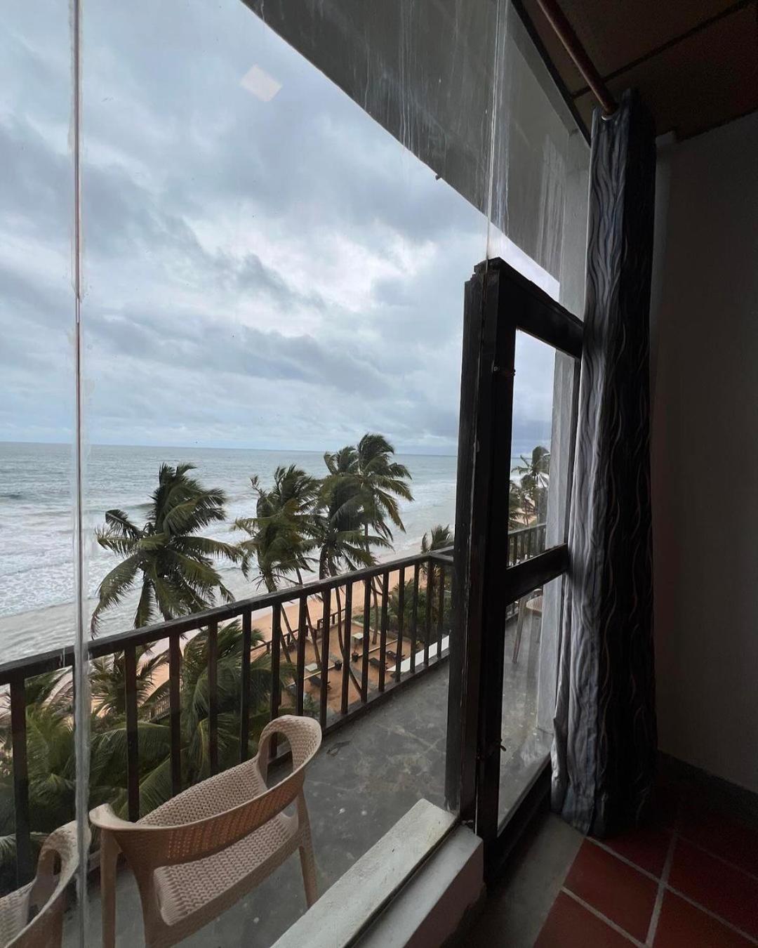 Lavanga Beach Hikkaduwa Ngoại thất bức ảnh